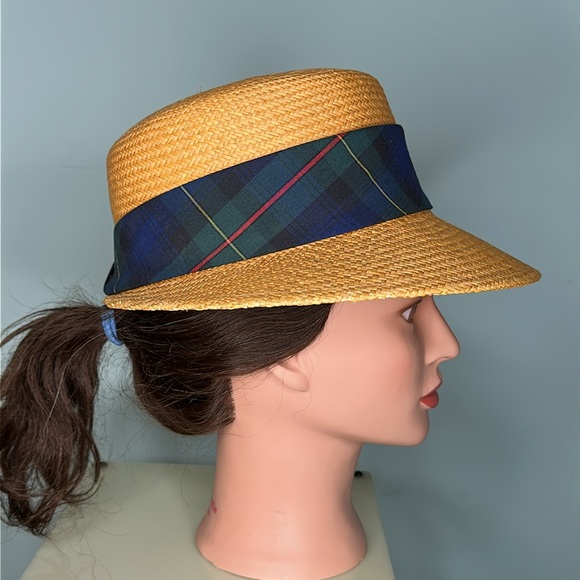 Straw Boater Hat, adorned with a tartan ribbon featuring an embroidered bagpiper - Picture 4 of 11